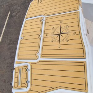 Lancha de fibra com piso EVA MoonDeck